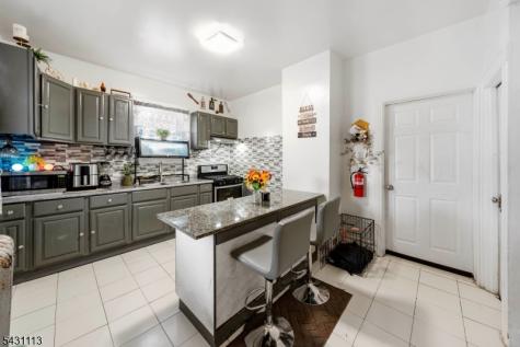 48 39TH Street Irvington NJ 07111