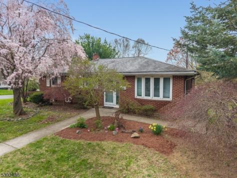 904 Sampson Avenue Alpha NJ 08865