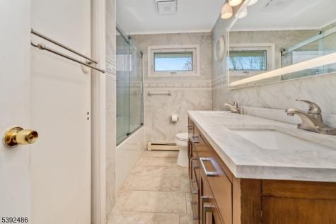 904 Sampson Avenue Alpha NJ 08865