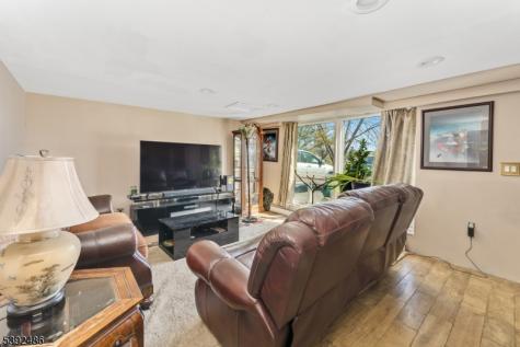 904 Sampson Avenue Alpha NJ 08865