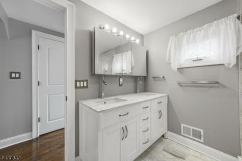 29 Fischer Avenue Nutley NJ 07110