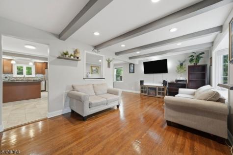 29 Fischer Avenue Nutley NJ 07110