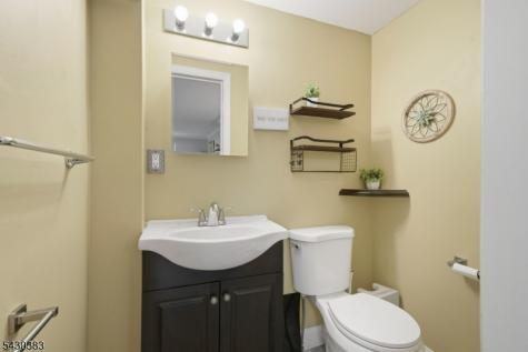 29 Fischer Avenue Nutley NJ 07110