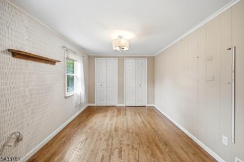 312 Lakeview Drive Hampton NJ 07860