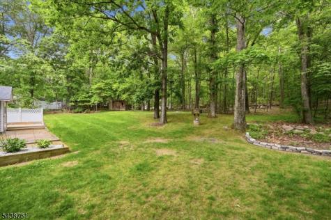 312 Lakeview Drive Hampton NJ 07860