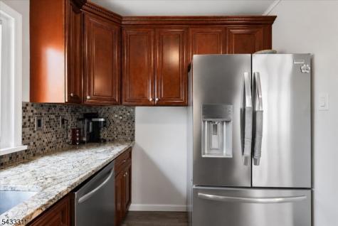 175 Colonial Rdwest Union NJ 07083