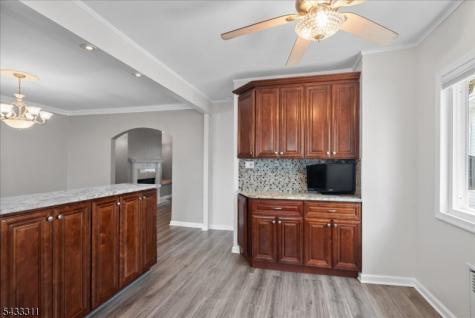 175 Colonial Rdwest Union NJ 07083