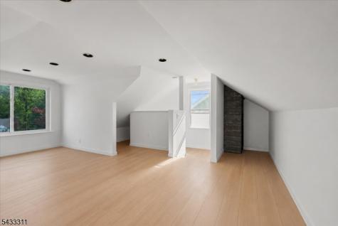 175 Colonial Rdwest Union NJ 07083