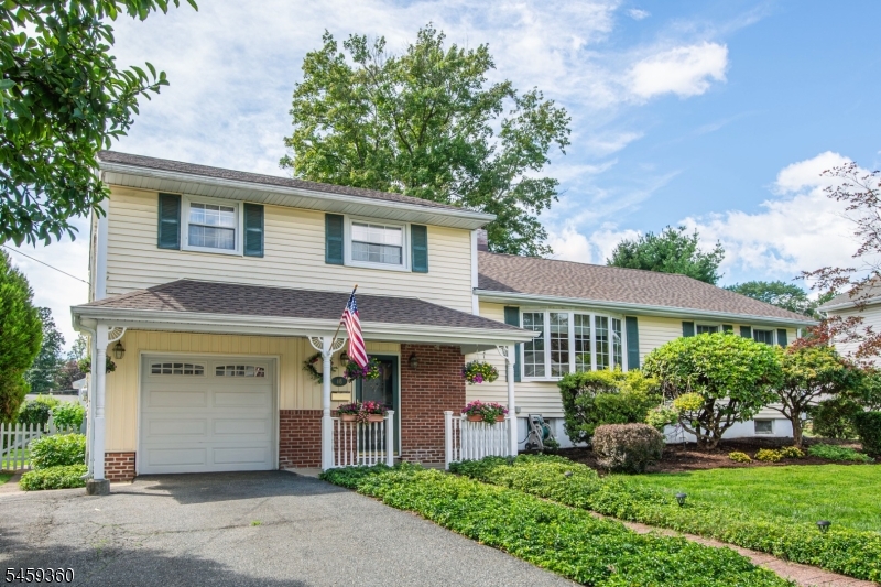 18 Kadel Drive Roxbury NJ 07876