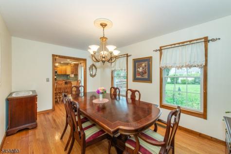 18 Kadel Drive Roxbury NJ 07876