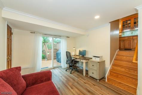 18 Kadel Drive Roxbury NJ 07876