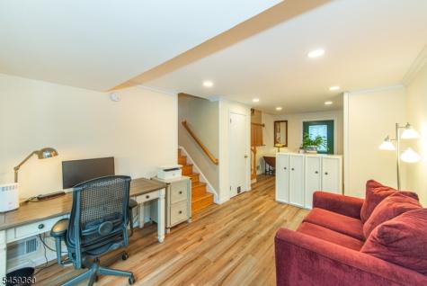 18 Kadel Drive Roxbury NJ 07876