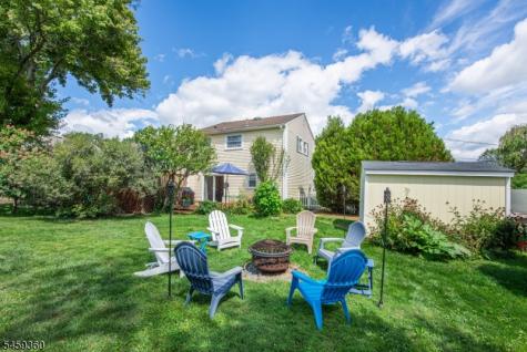18 Kadel Drive Roxbury NJ 07876