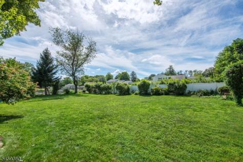 18 Kadel Drive Roxbury NJ 07876