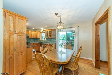 18 Kadel Drive Roxbury NJ 07876