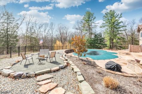 235 Long View Union Grove Bedminster NJ 07931
