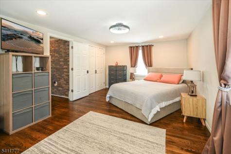 19 Glendale Street Nutley NJ 07110