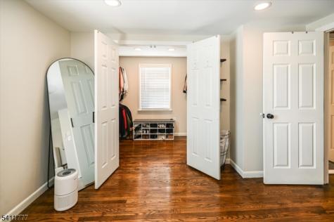 19 Glendale Street Nutley NJ 07110