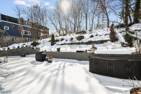 19 Glendale Street Nutley NJ 07110