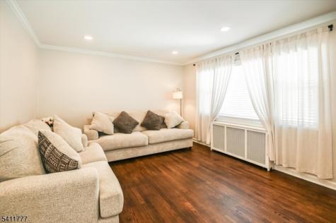 19 Glendale Street Nutley NJ 07110
