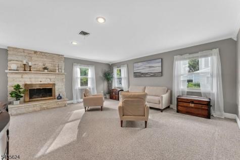 117 Idolstone Lane Aberdeen NJ 07747