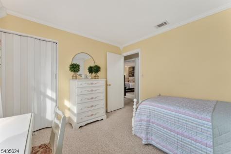 117 Idolstone Lane Aberdeen NJ 07747