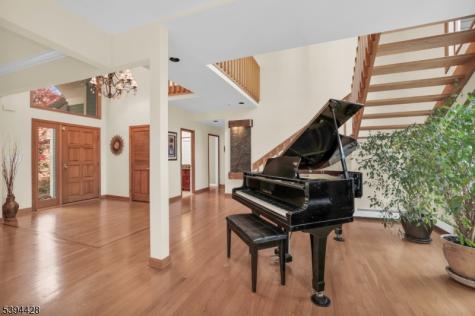 738 Ridge Road Kinnelon NJ 07405