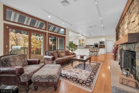 738 Ridge Road Kinnelon NJ 07405