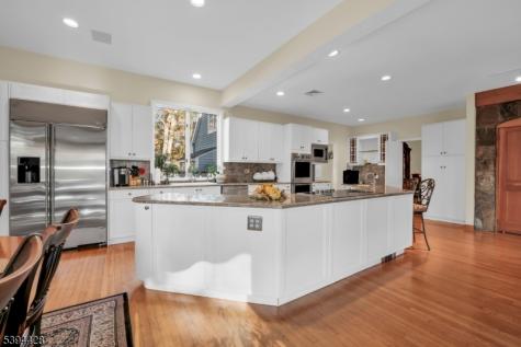 738 Ridge Road Kinnelon NJ 07405