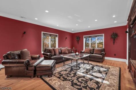 738 Ridge Road Kinnelon NJ 07405