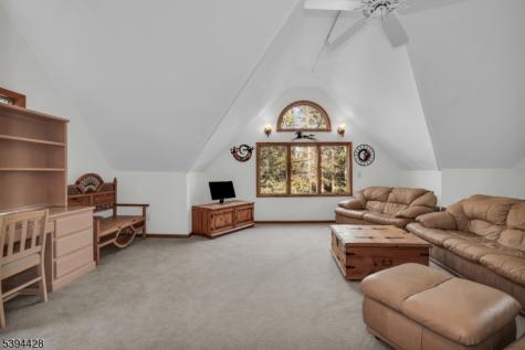 738 Ridge Road Kinnelon NJ 07405
