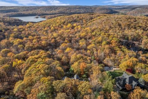 738 Ridge Road Kinnelon NJ 07405