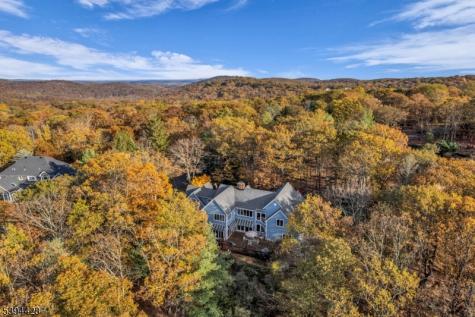 738 Ridge Road Kinnelon NJ 07405