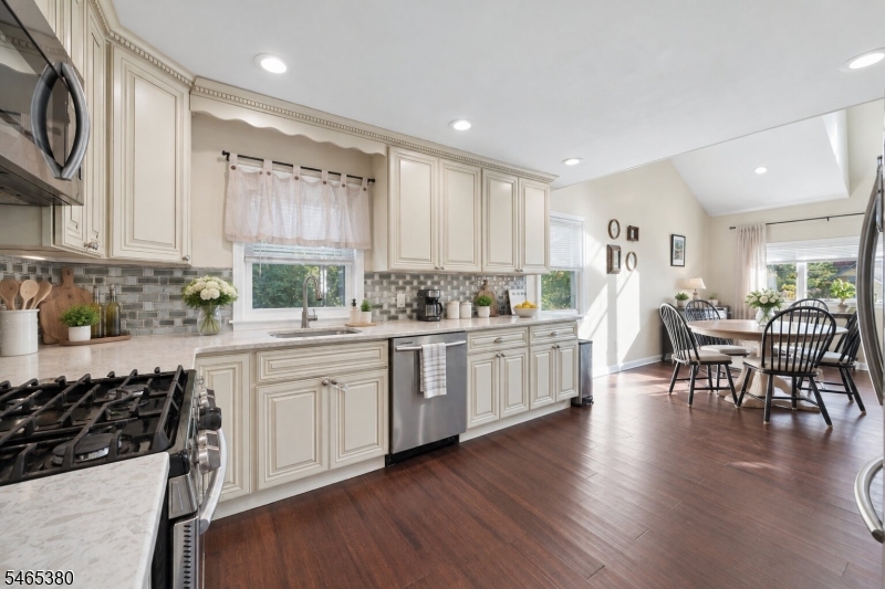 41 Hillcrest Road Warren NJ 07059