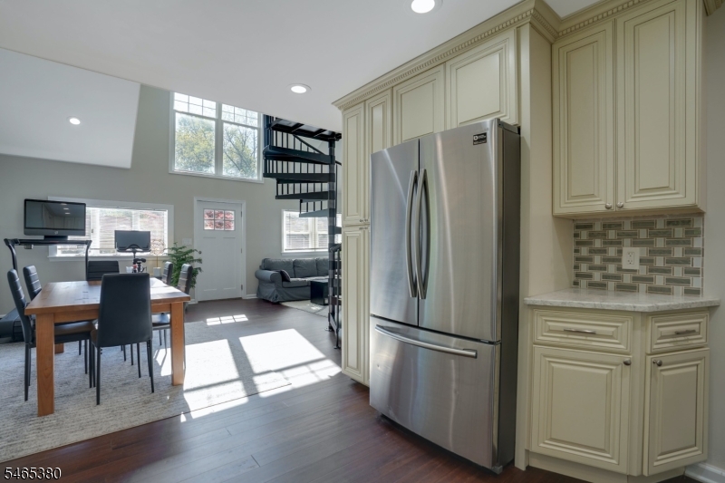 41 Hillcrest Road Warren NJ 07059