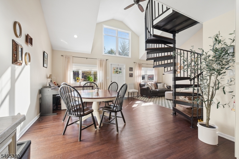 41 Hillcrest Road Warren NJ 07059