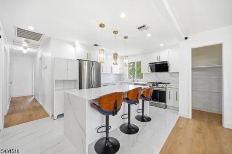 55 17TH Avenue Elmwood Park NJ 07407