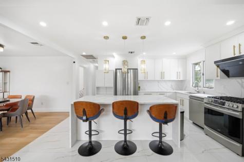 55 17TH Avenue Elmwood Park NJ 07407