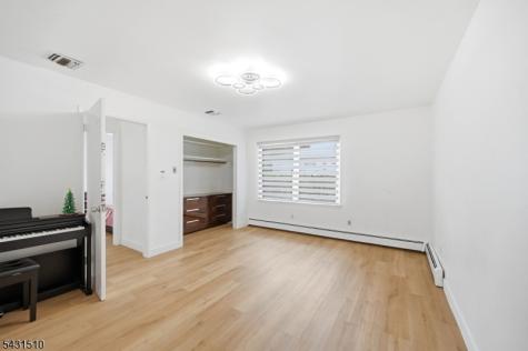 55 17TH Avenue Elmwood Park NJ 07407