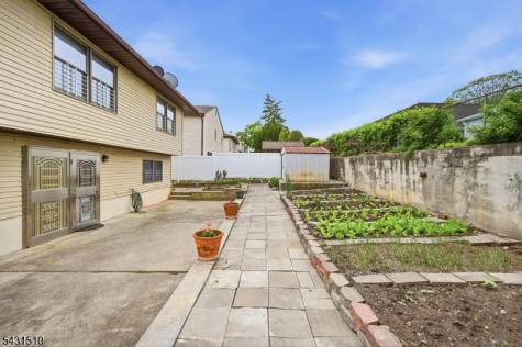55 17TH Avenue Elmwood Park NJ 07407
