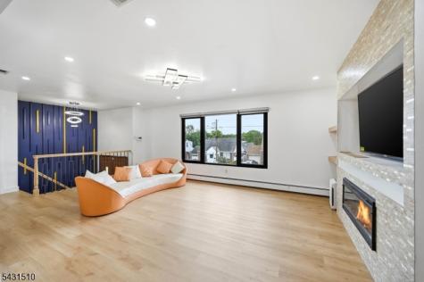 55 17TH Avenue Elmwood Park NJ 07407