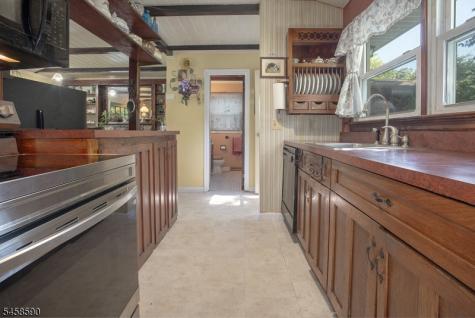 915 Plymouth Lake Drive Stillwater NJ 07860