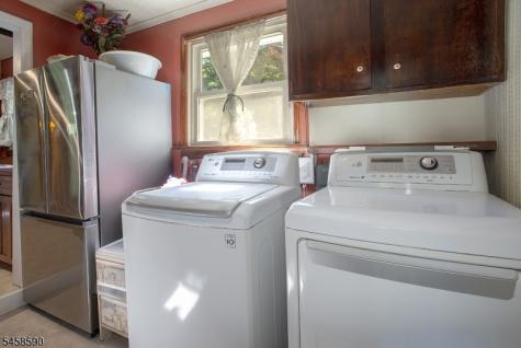915 Plymouth Lake Drive Stillwater NJ 07860