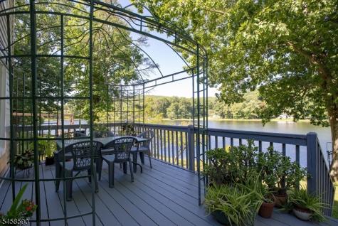 915 Plymouth Lake Drive Stillwater NJ 07860