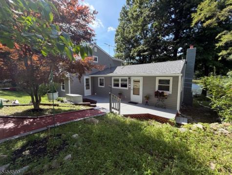 915 Plymouth Lake Drive Stillwater NJ 07860