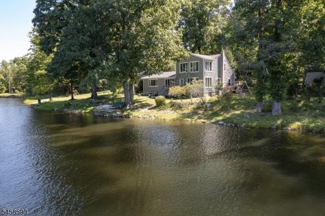 915 Plymouth Lake Drive Stillwater NJ 07860