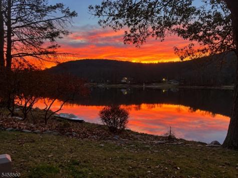 915 Plymouth Lake Drive Stillwater NJ 07860