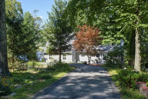 915 Plymouth Lake Drive Stillwater NJ 07860