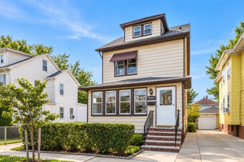 8315 4TH Avenue North Bergen NJ 07047
