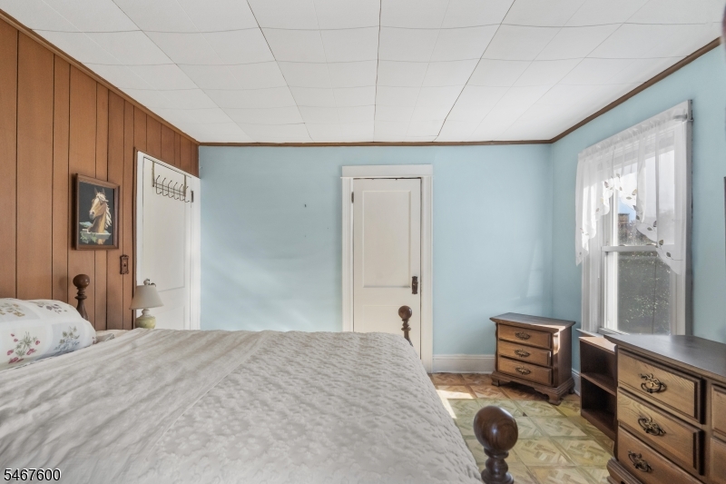 8315 4TH Avenue North Bergen NJ 07047